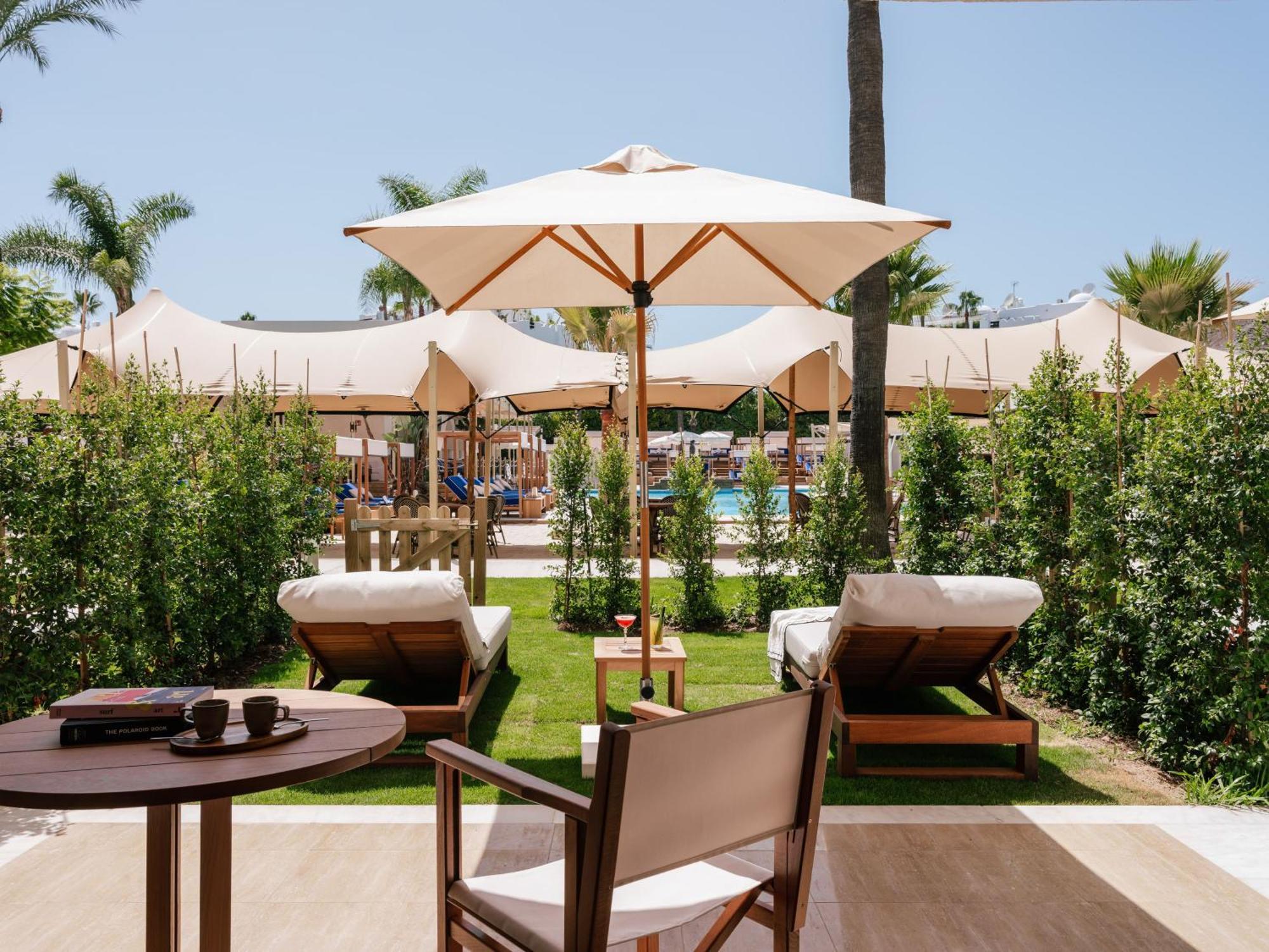 Extra ME Junior Suite Oasis Access