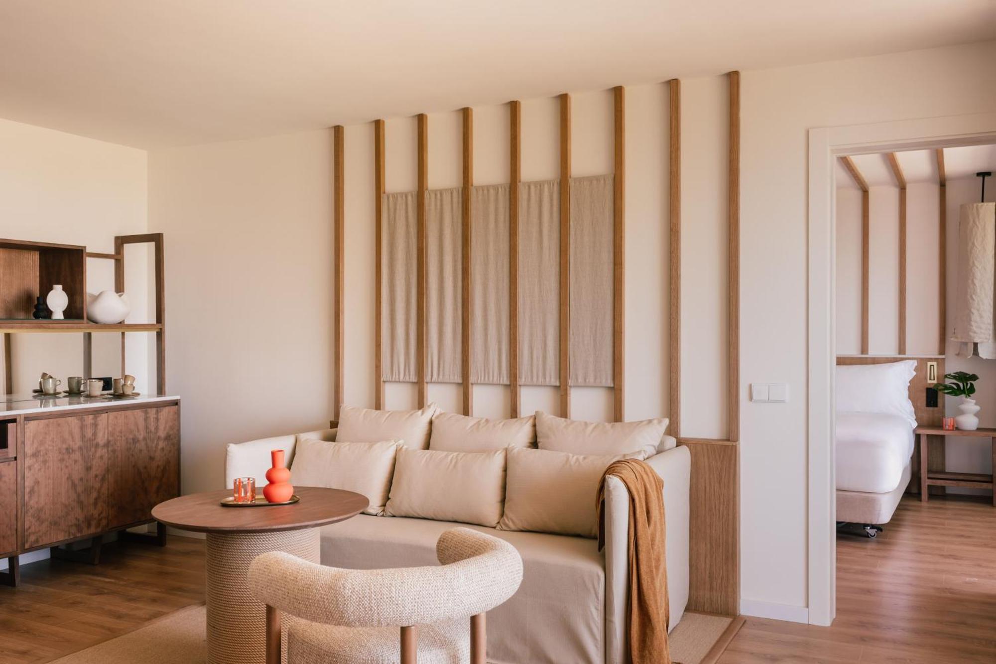Ultimate ME 2 Bedroom Suite