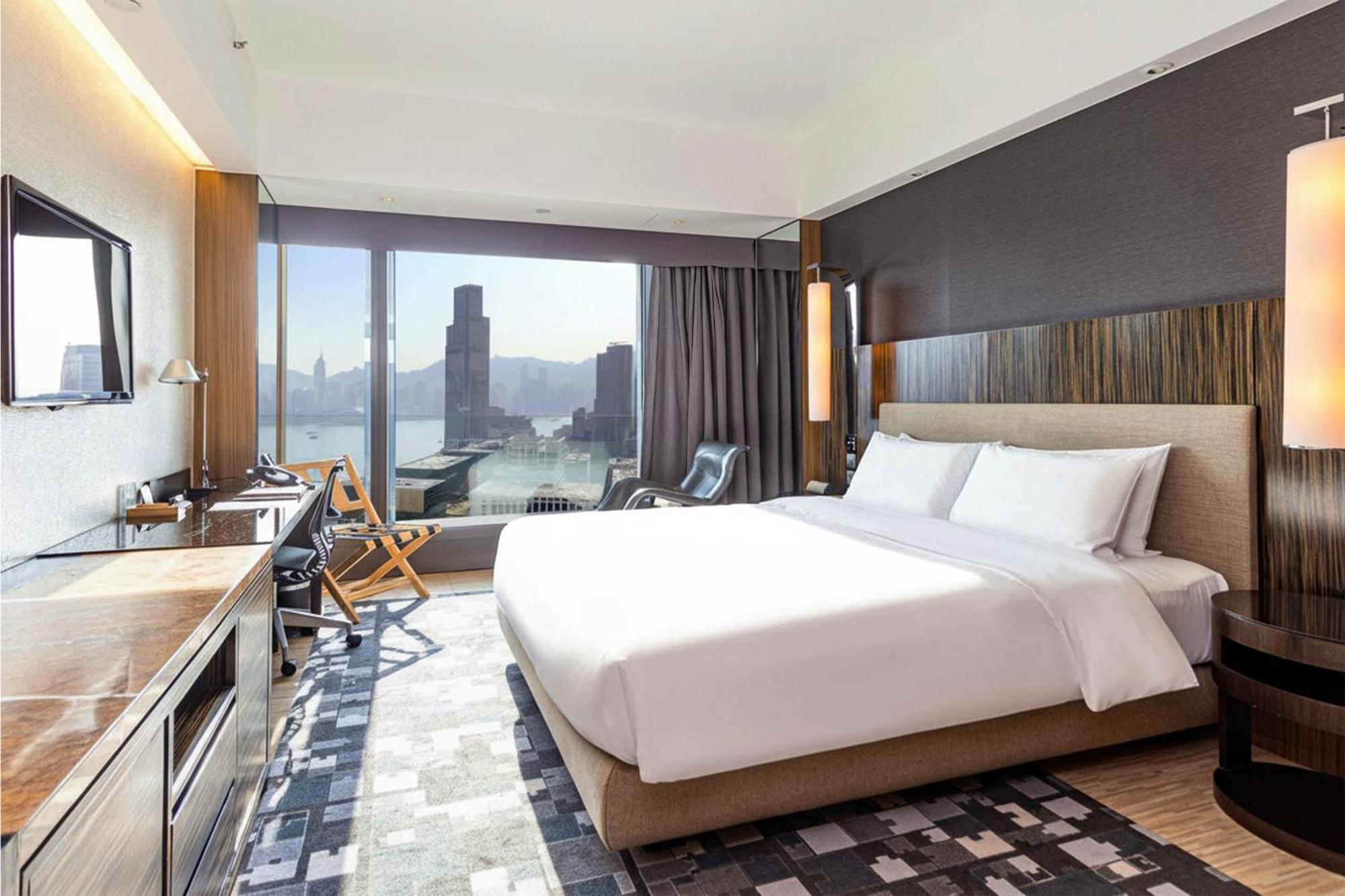 Club 36 King or Twin Room Harbour View