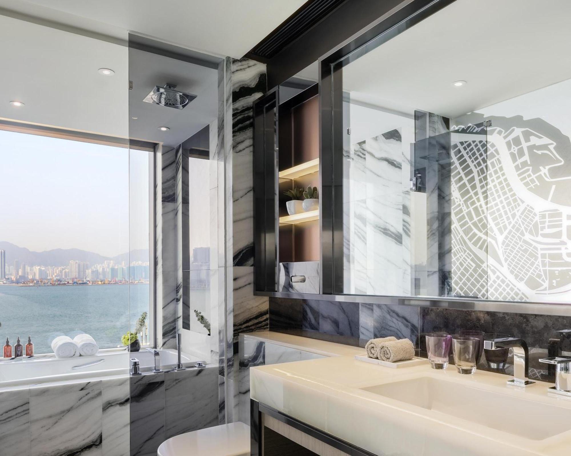 Deluxe Twin Room Harbour View
