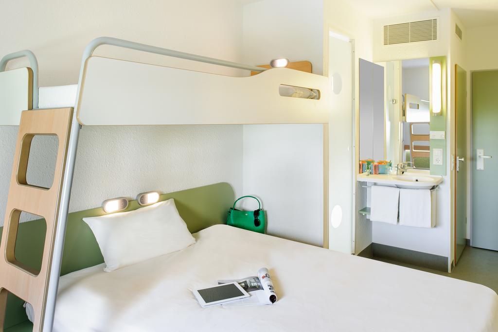 Triple Room with Double Bed and Bunk Bed,1396198790:JPEG