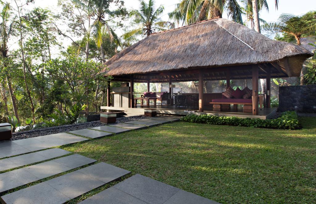One Bedroom Honeymoon Suite Pool Villa with Free Massage