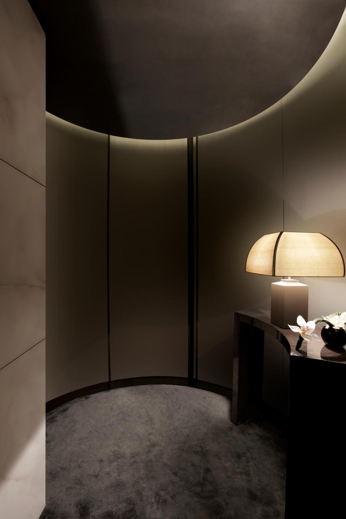 Armani Premiere Room -King or Twin,1233865136:JPEG