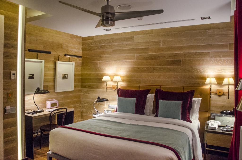 Small Double Room street view