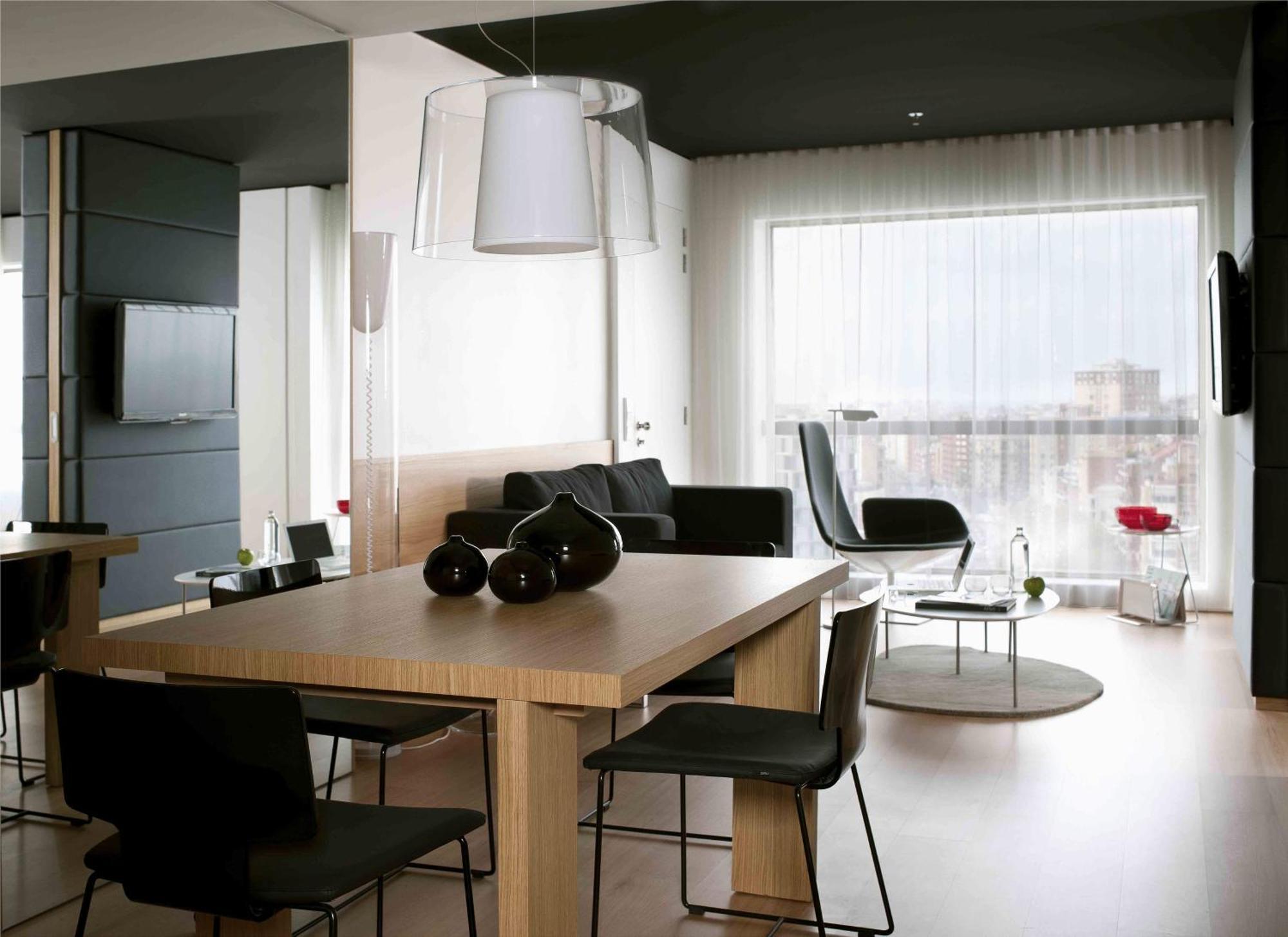 Suite,201847585:JPEG