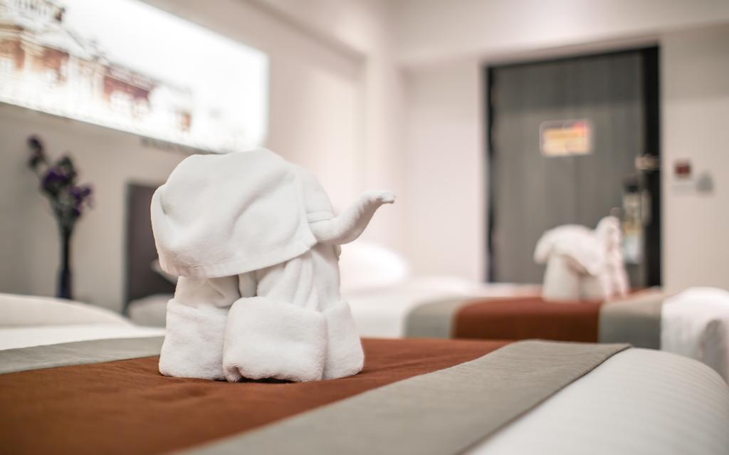 Deluxe Canal Twin Room,1208958709:JPEG