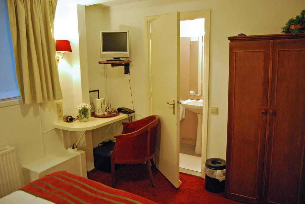 Twin Room,22330443:JPEG