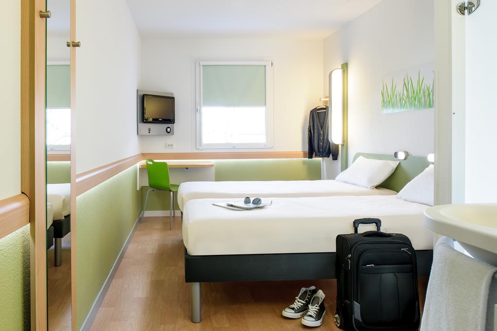 Triple Room,1717091357:JPEG