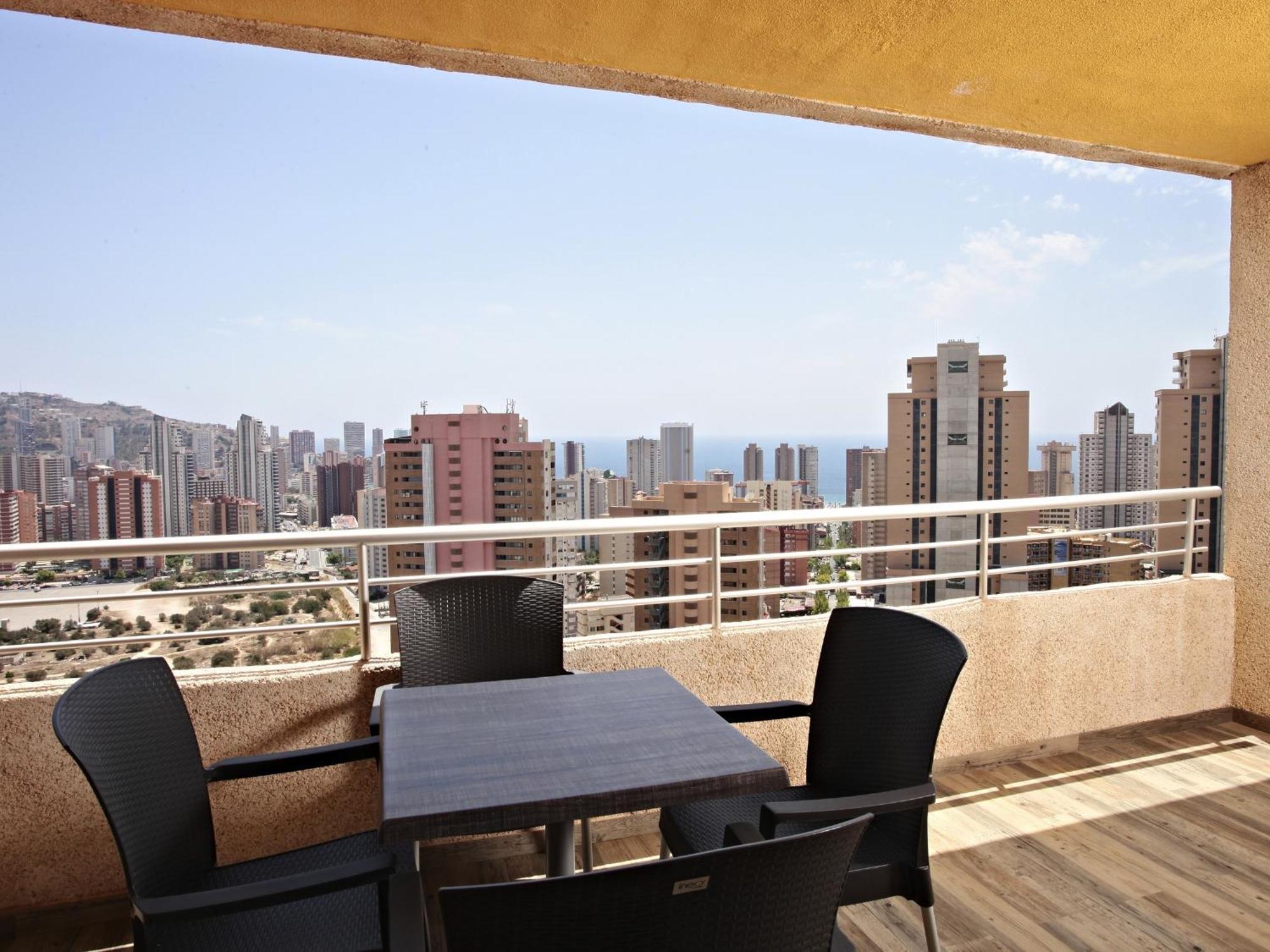 Junior Suite with Pool View