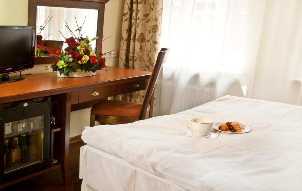 Deluxe Double Room,693737517:JPEG