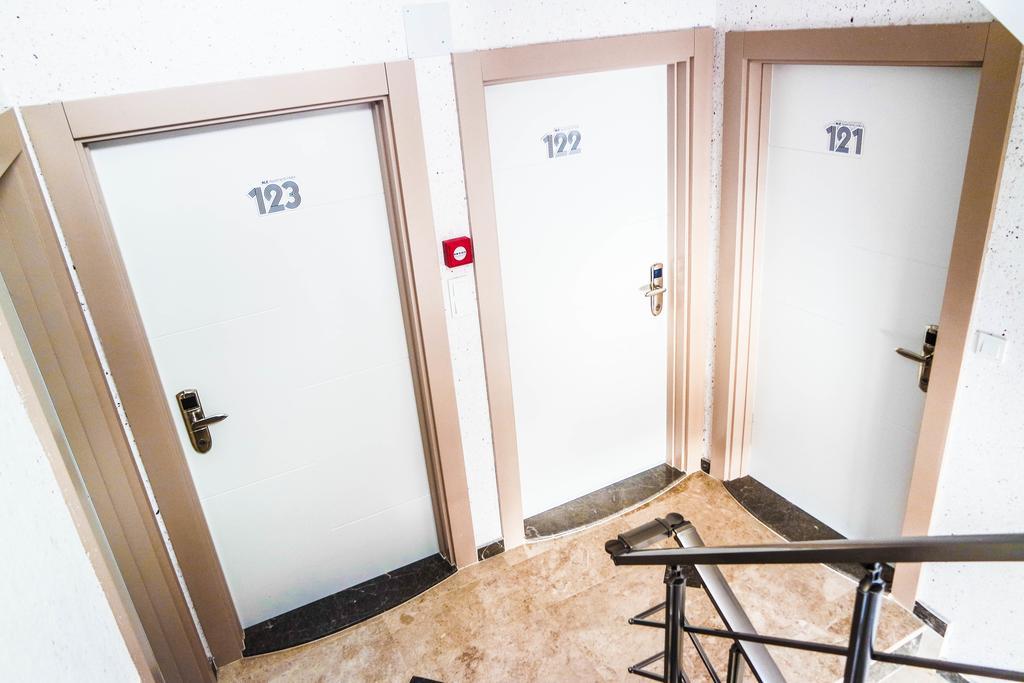 One-Bedroom Apartment,255786369:JPEG