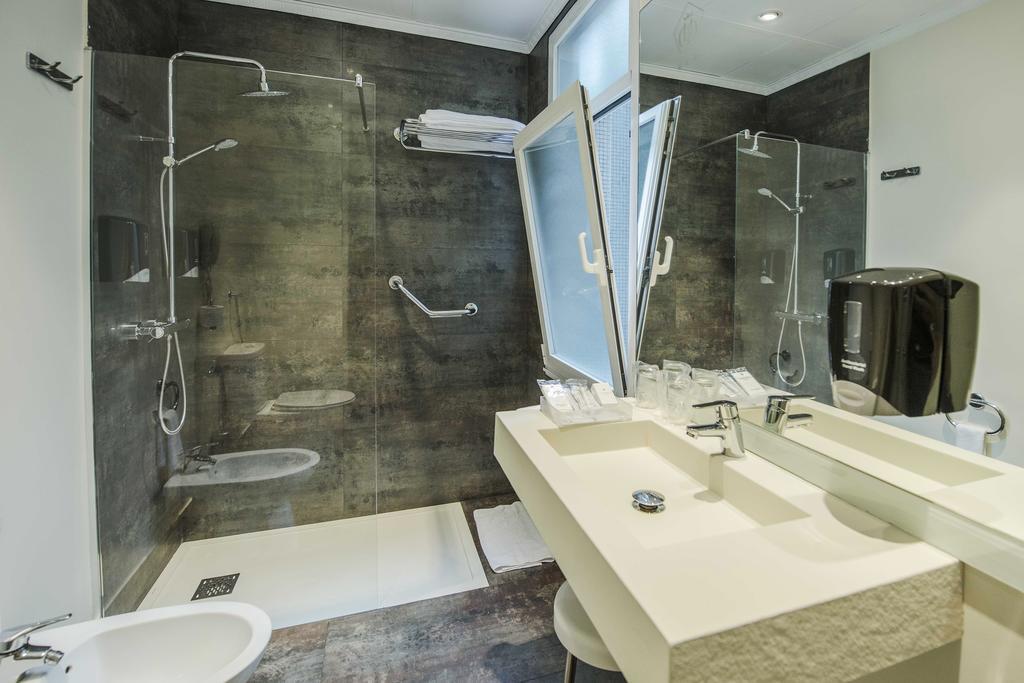 Dobbeltrom Small Interior