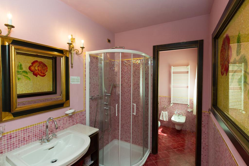Superior Double Room with Balcony,262931141:JPEG