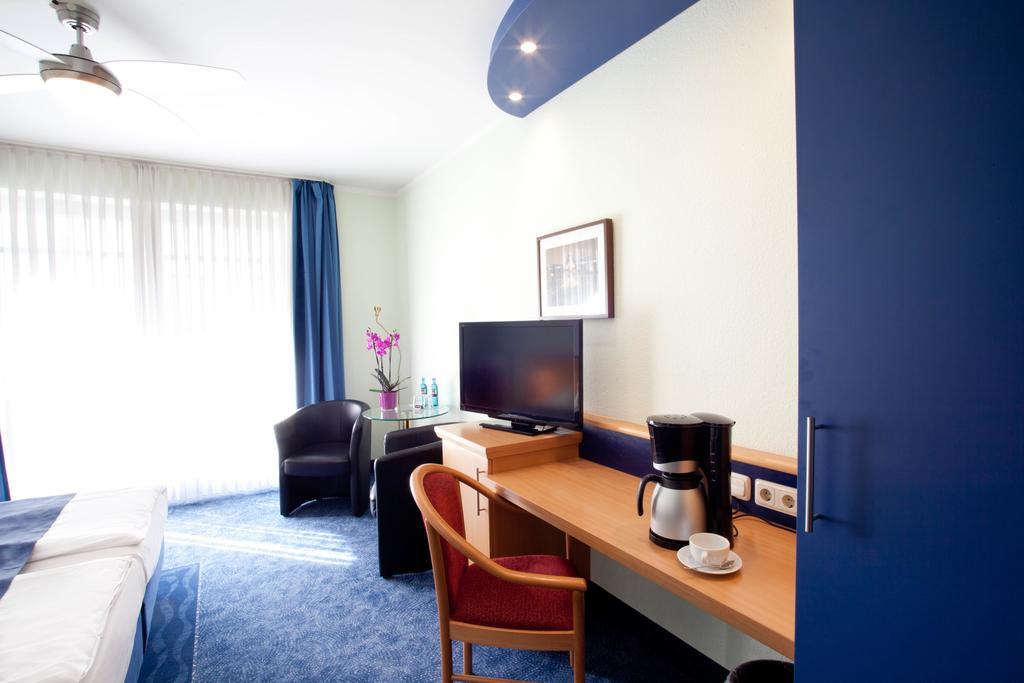 Standard Double Room,1000134708:JPEG