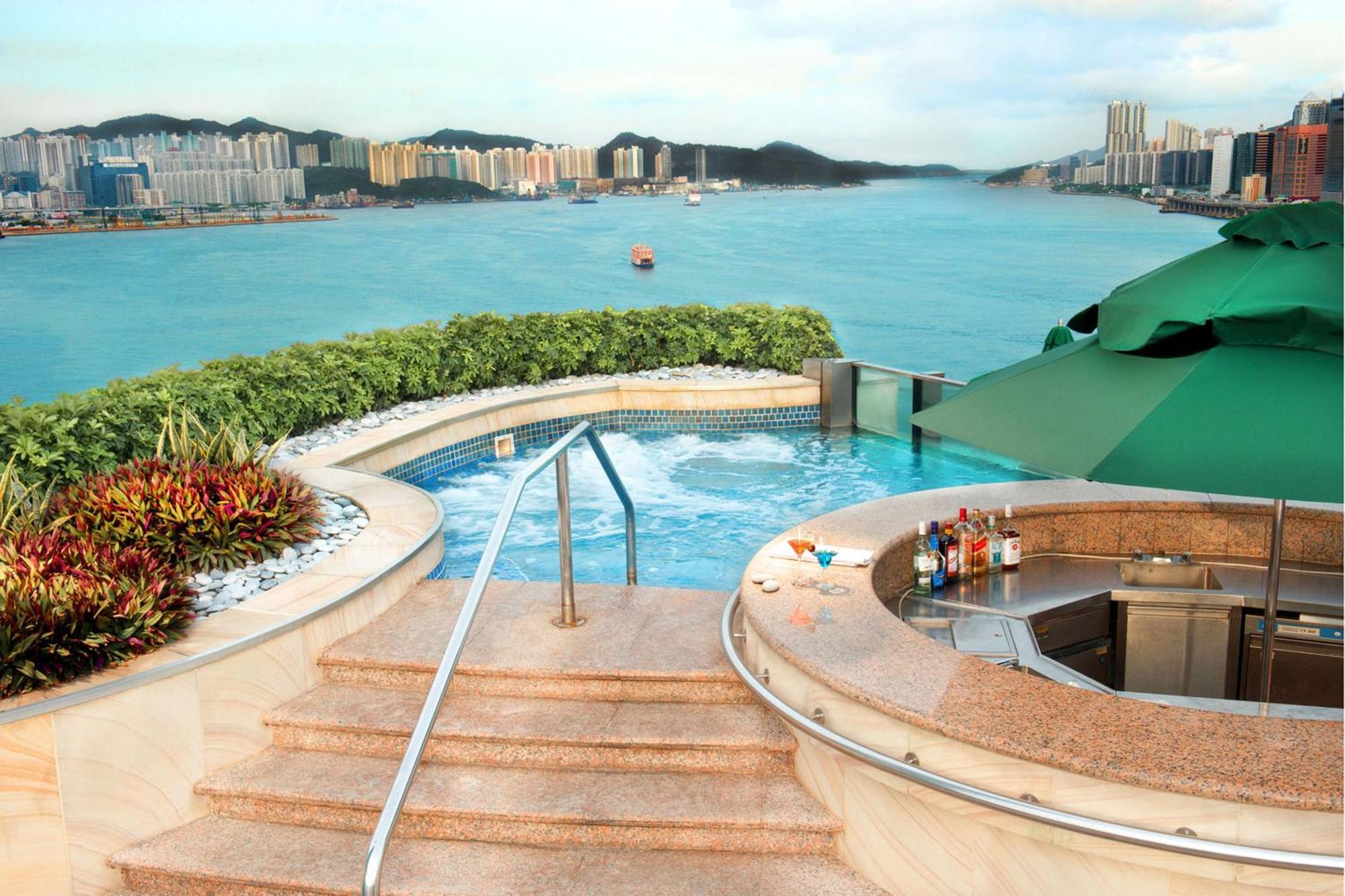 Superior Harbourview Room