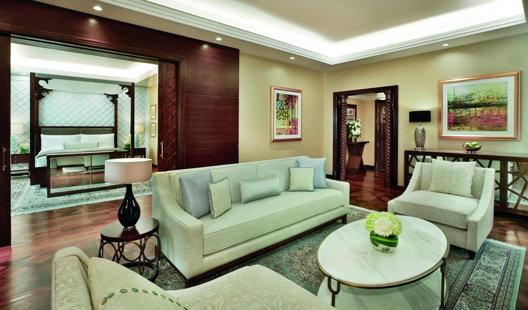 Emirates Suite 1 King Bed Club Lounge Access 5 Culinary Presentations Including Flowing Beverages