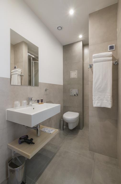 Premium Double Room,1212238597:JPEG