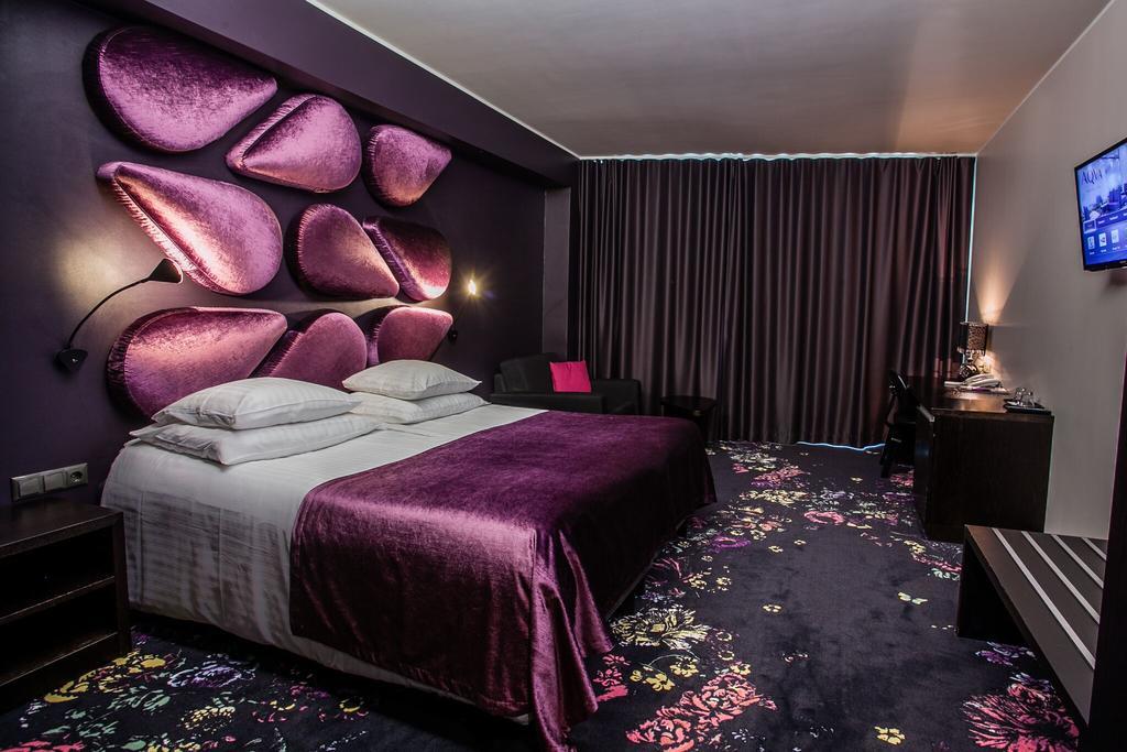 XL Double or Twin Room Spa Access