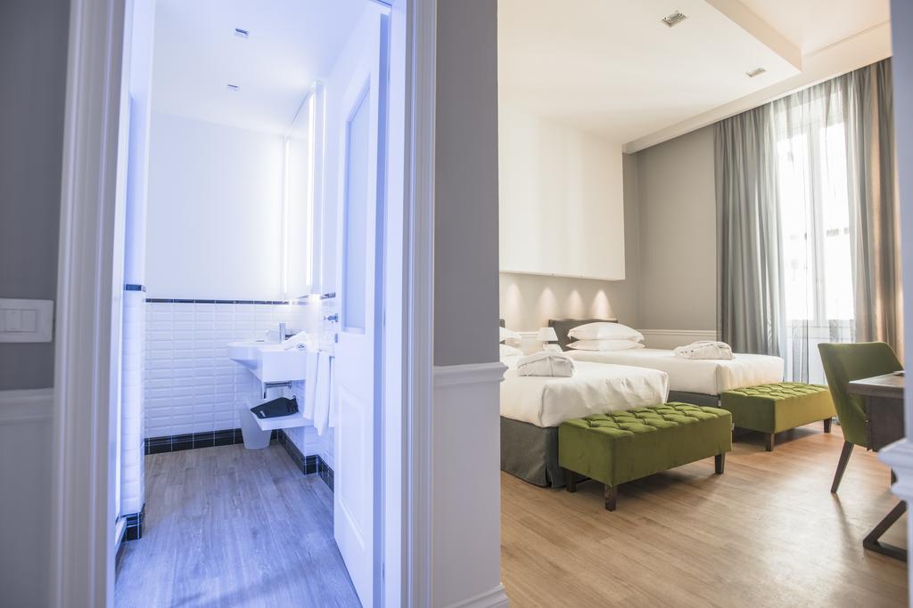 Dobbeltrom/Tomannsrom Comfort