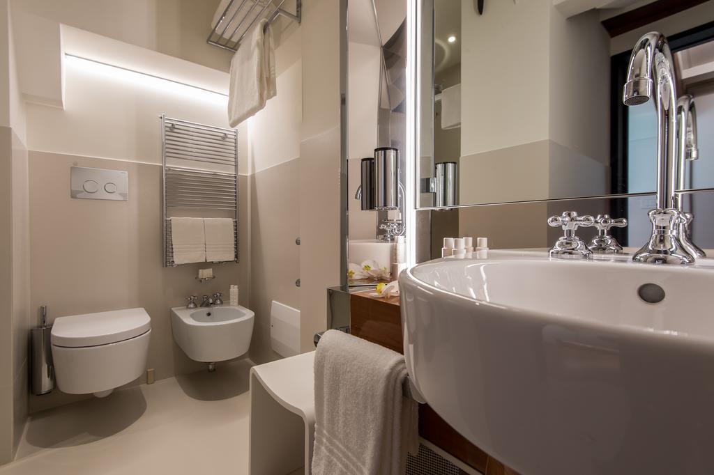 Luxury One-Bedroom Apartment View no smoking