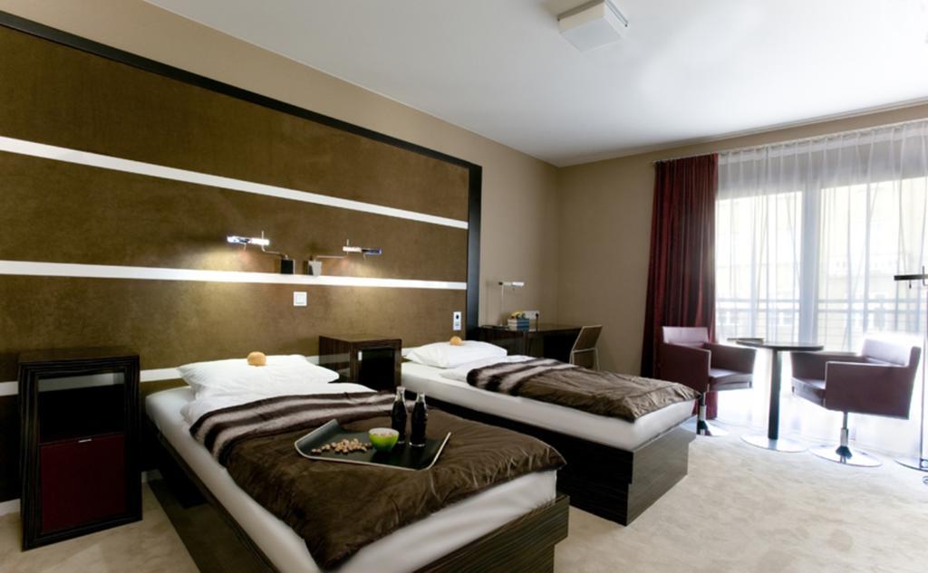 Twin Room,326062255:JPEG
