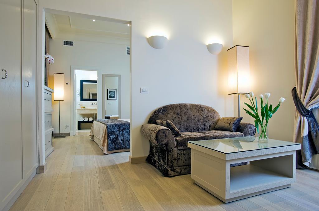 Junior Suite,338713324:JPEG