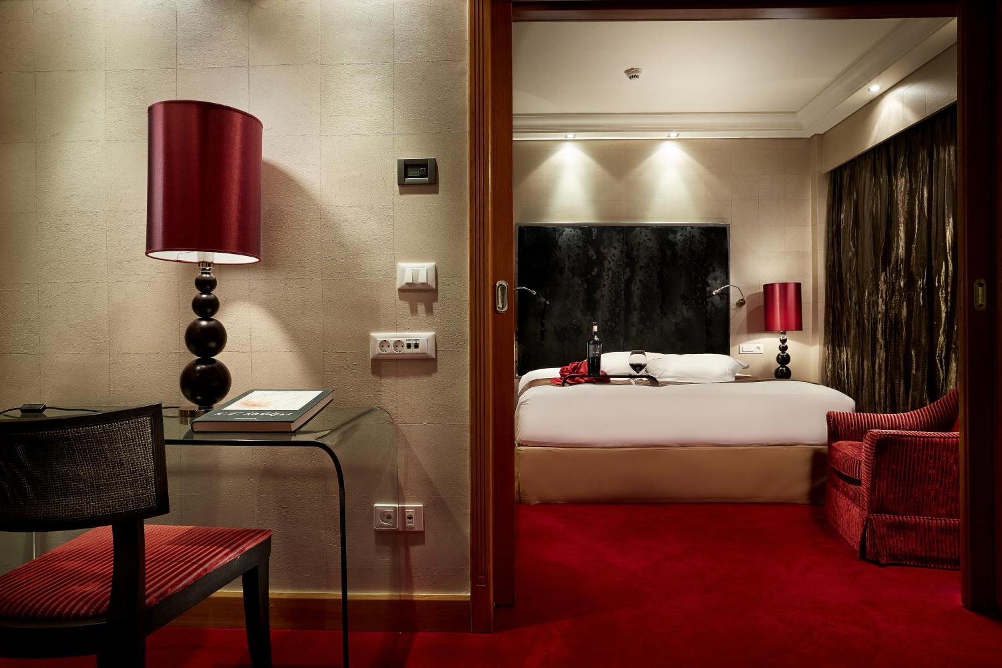 Executive Park Suite