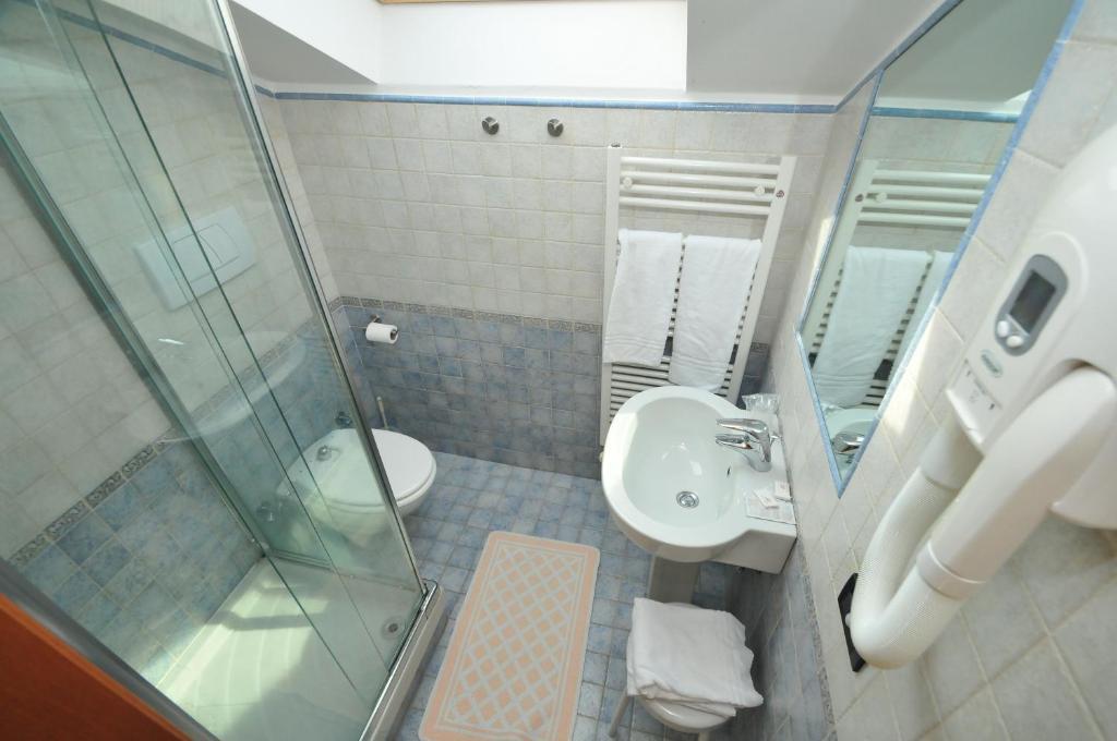 Superior Double or Twin Room with Canal View,34286143:JPEG