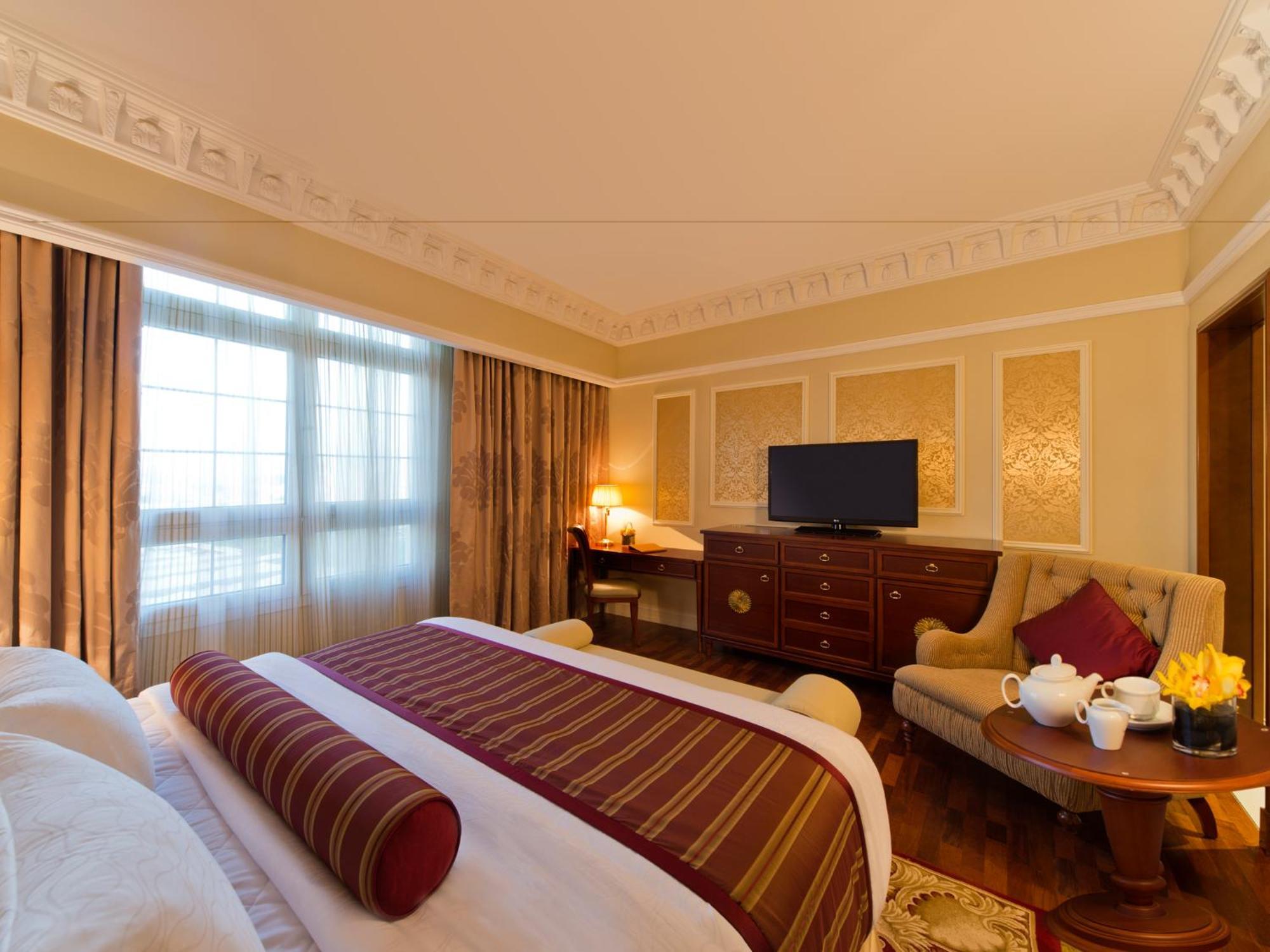 Rom Executive med king-size-seng
