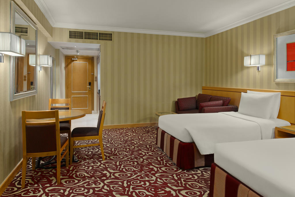Premium Room partial Kaaba View with Two Twin Beds