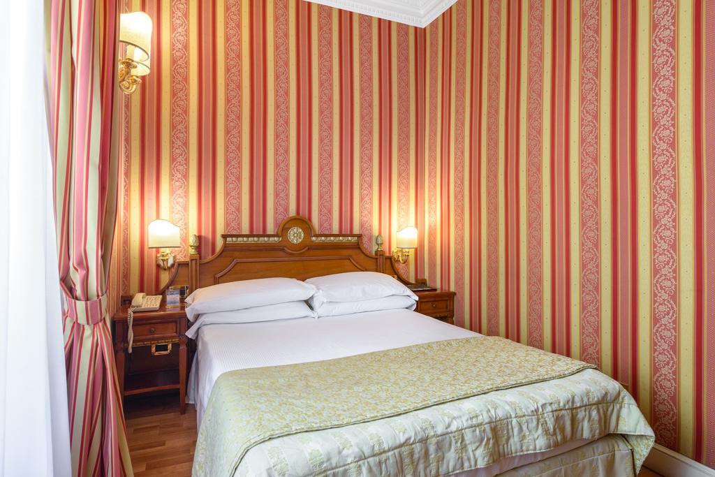 Double Room,682099020:JPEG