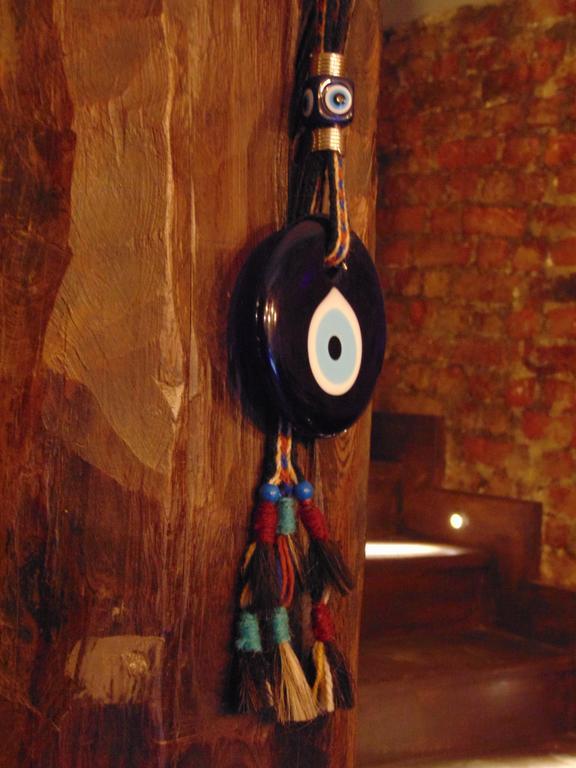 Queen Room,404247108:JPEG