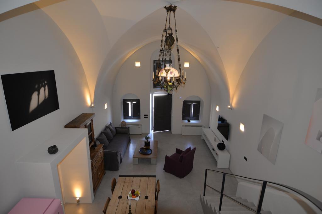 Villa med 2 sovrum, bubbelpool och utsikt över calderan – Fidelio
