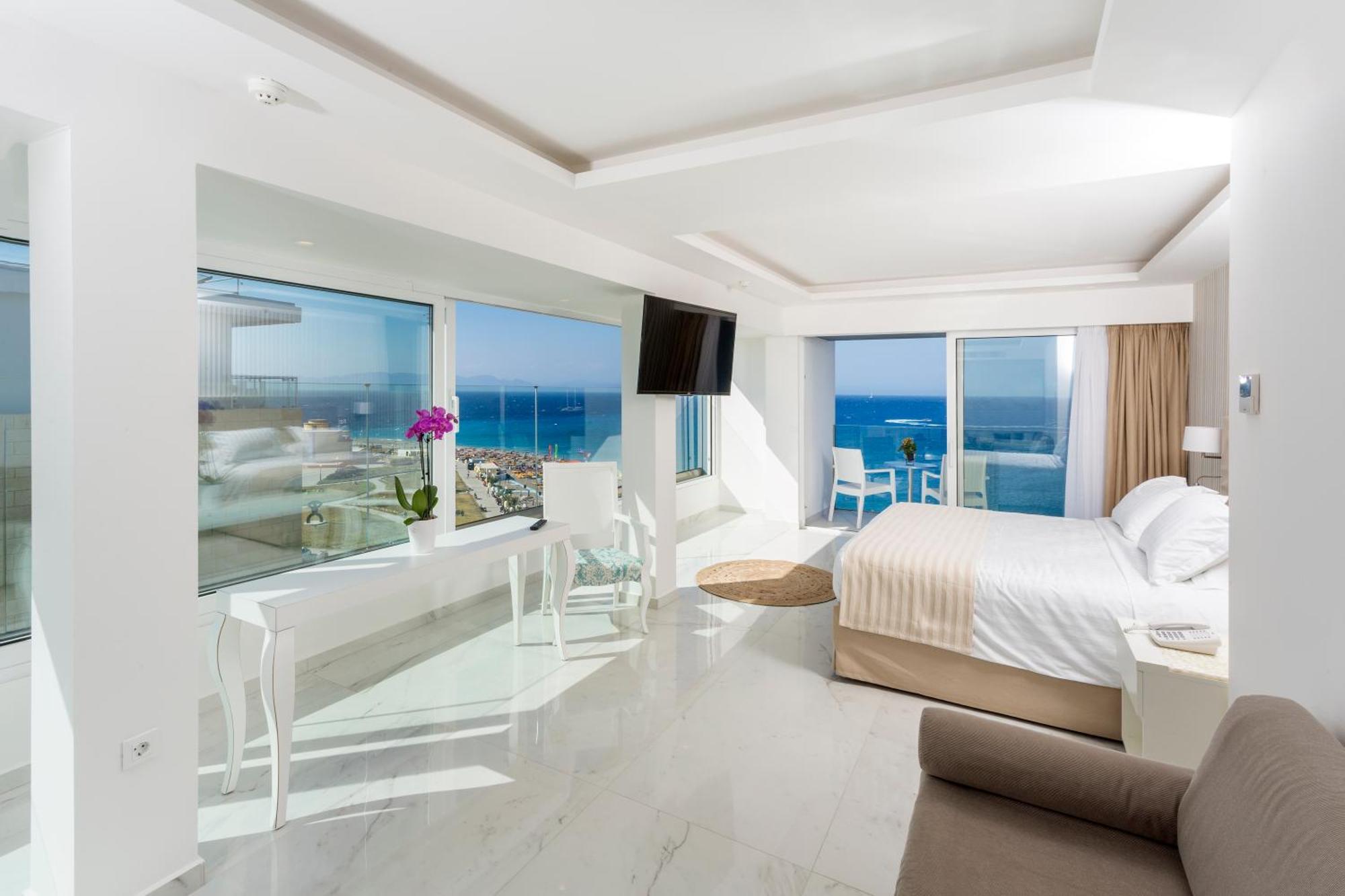 Suite,1432077184:JPEG