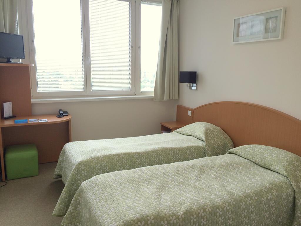 Double or Twin Room,415966005:JPEG
