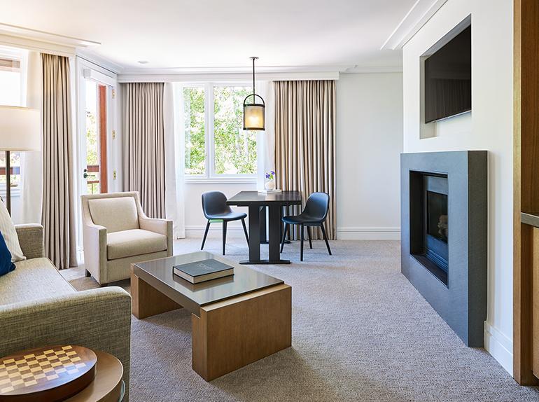 One-Bedroom Suite City View