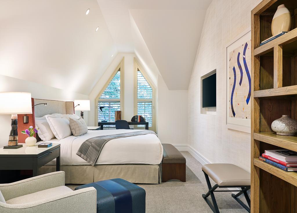 One-Bedroom Suite City View