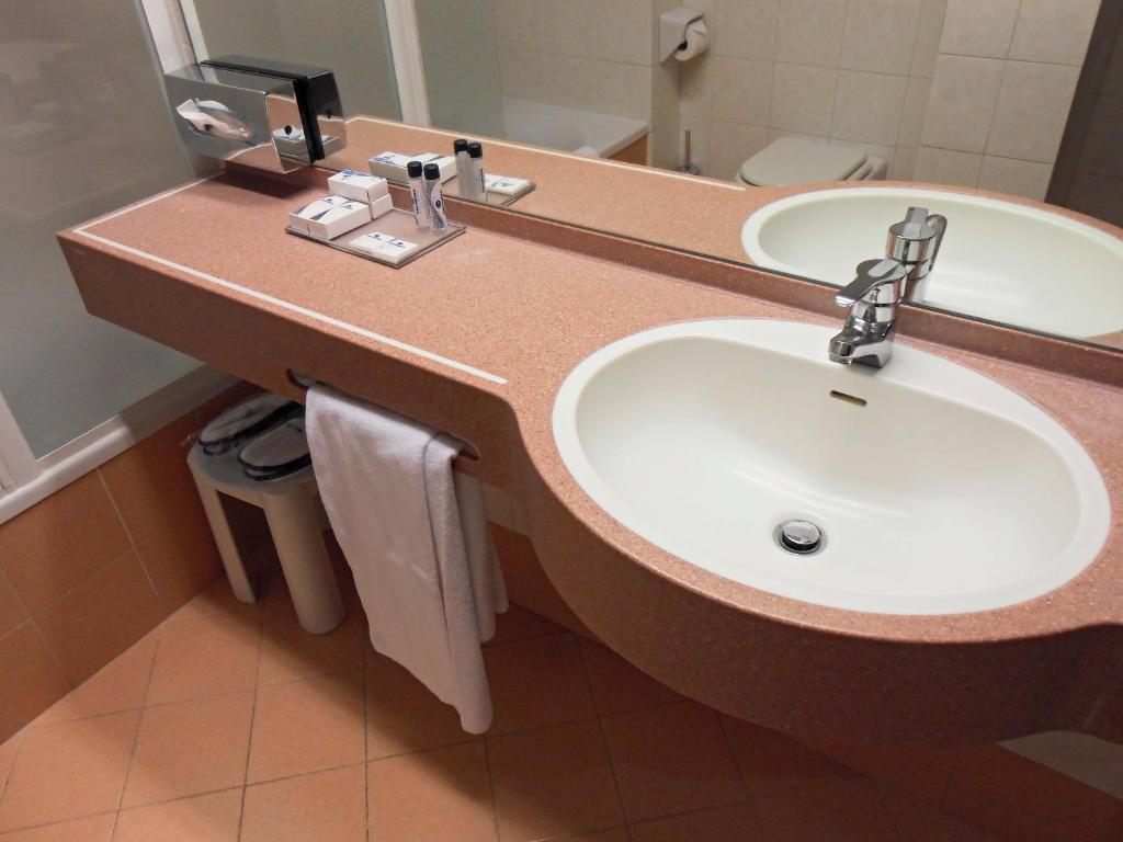 Dobbeltrom/Tomannsrom Comfort