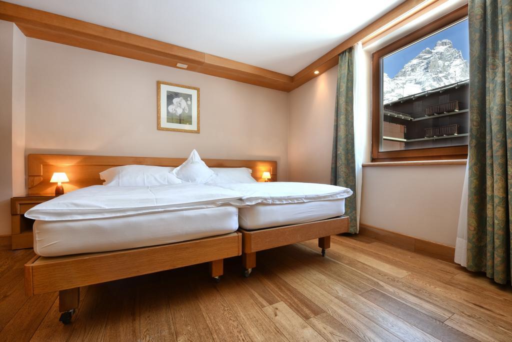 Deluxe Double or Twin Room,434736855:JPEG