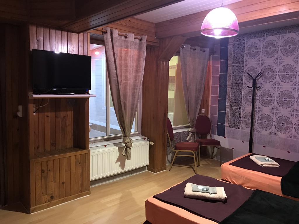 High Floor Deluxe Room Hearing Accessible