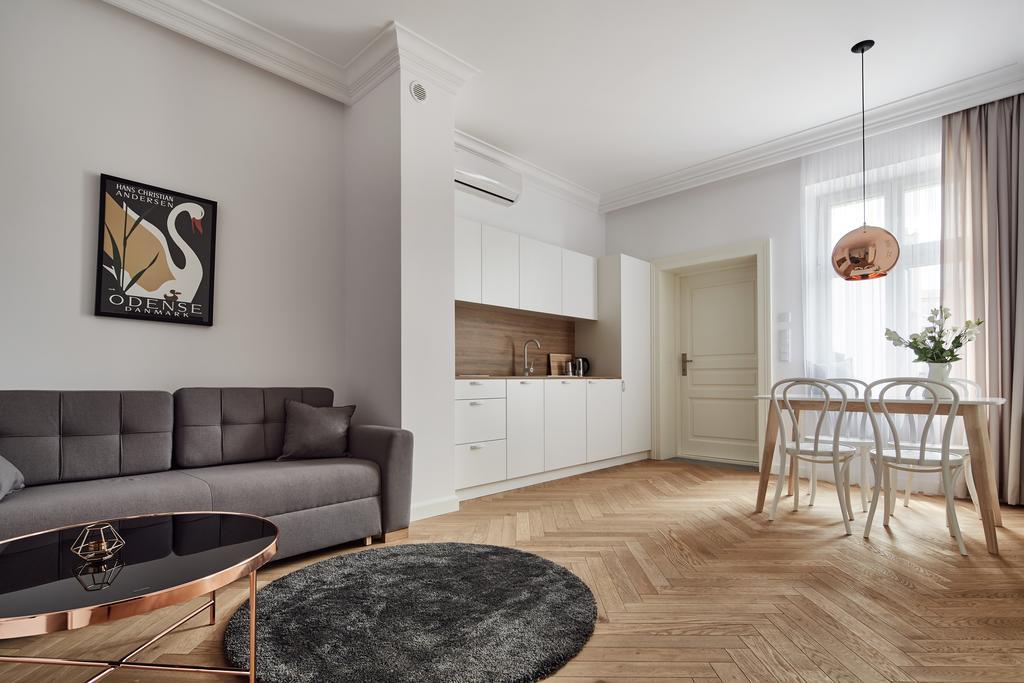 Superior One-Bedroom Apartment
