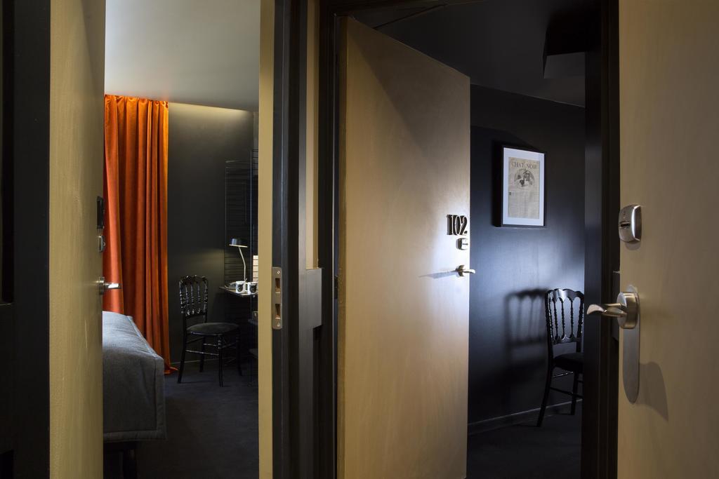 Two Adjoining Double Rooms,701240953:JPEG