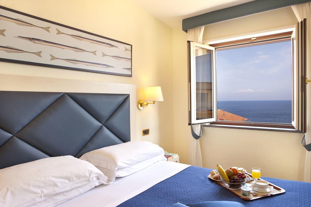 Superior Double Room Sea View,1209266953:JPEG