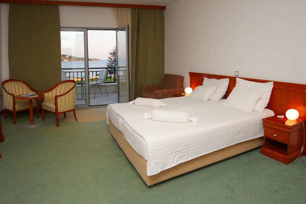 Deluxe Plus Twin Room Extra Bed Balcony Sea View