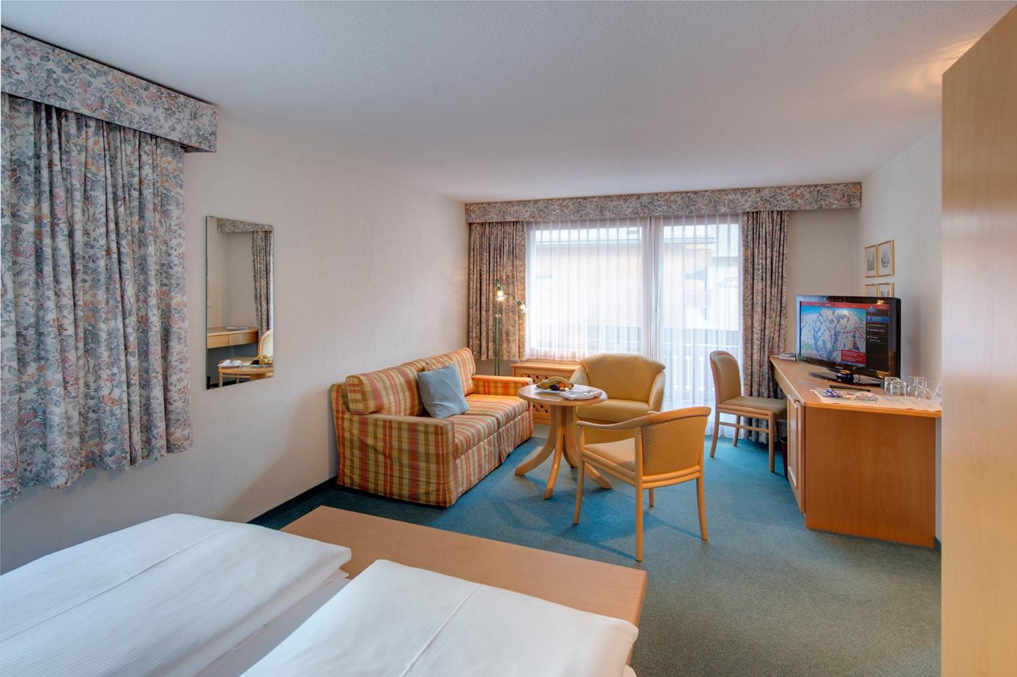 Junior Suite Lateral Matterhorn View