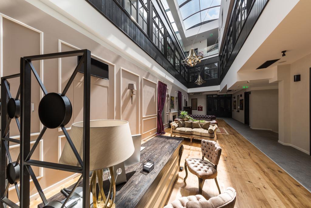 Rom Mansion Premium Deluxe
