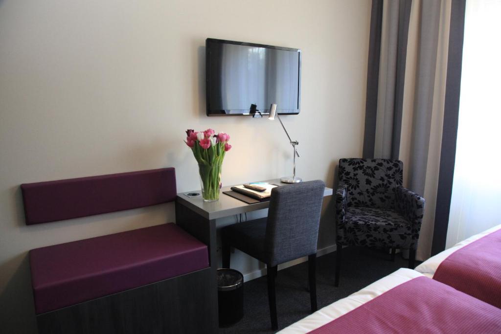 Standard Twin Room,47007649:JPEG