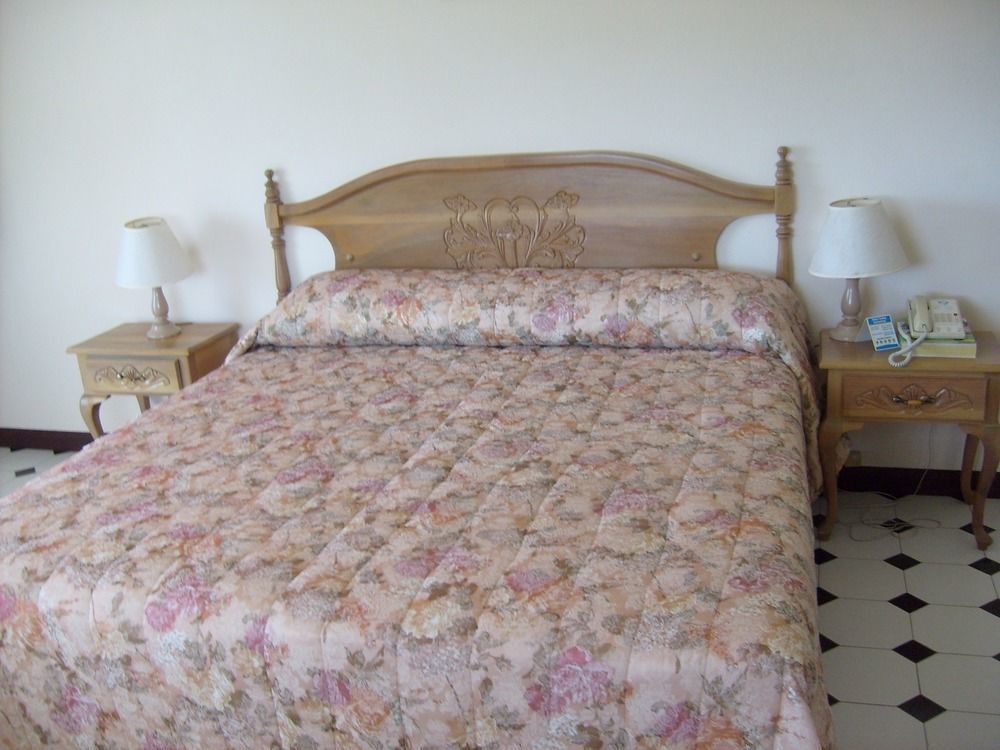 Executive Corner Larger Guest room