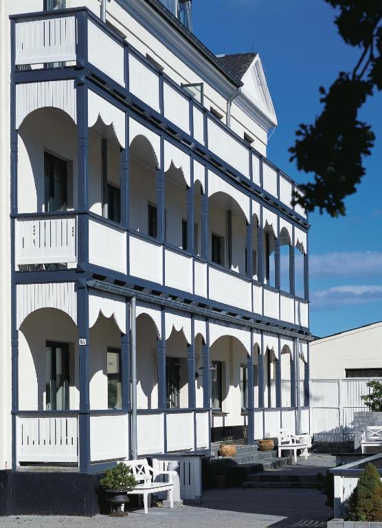 Dubbelrum med balkong och havsutsikt