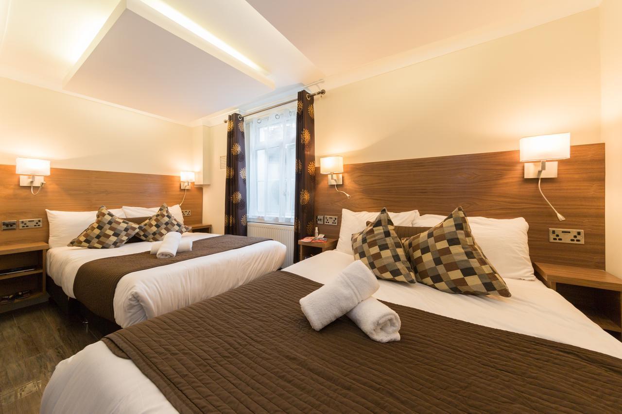 Quadruple Room Private Bathroom